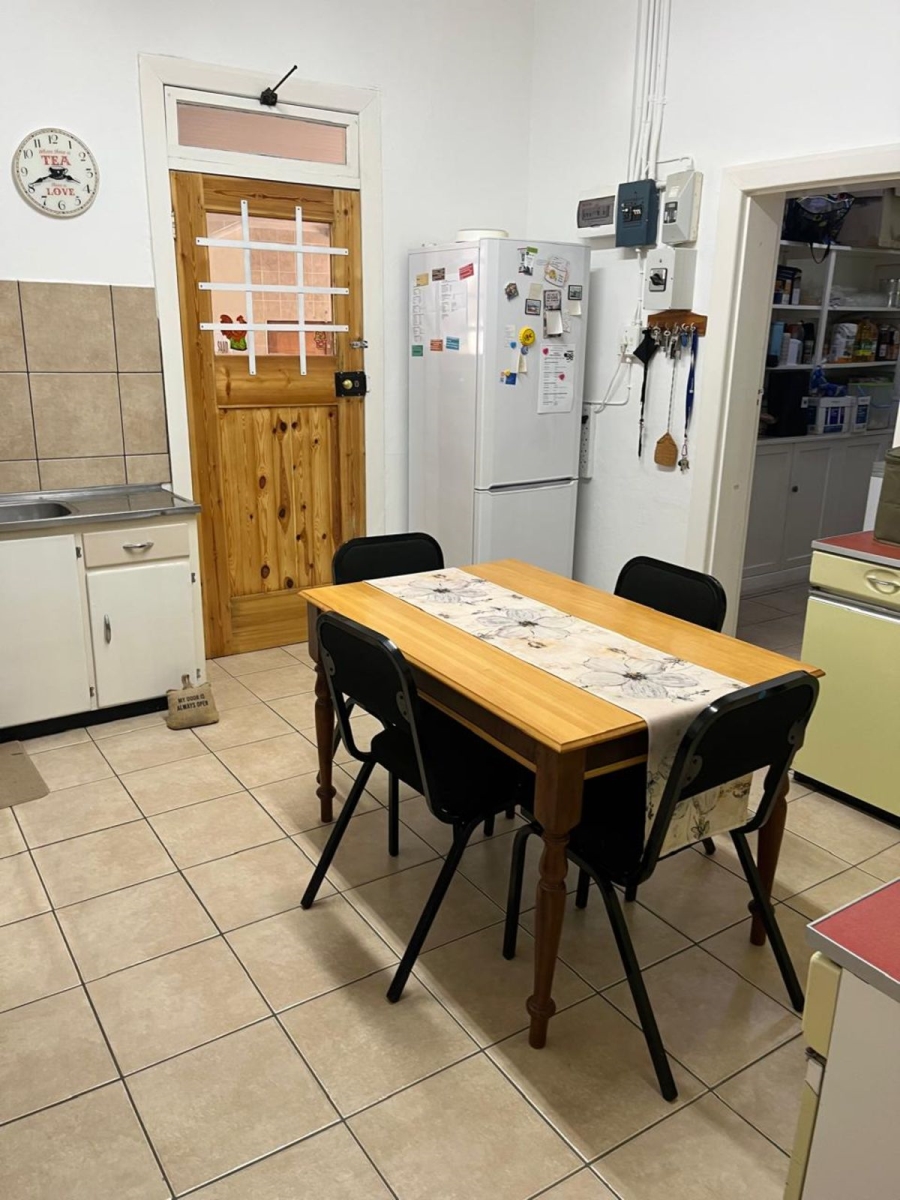 4 Bedroom Property for Sale in Calvinia Northern Cape